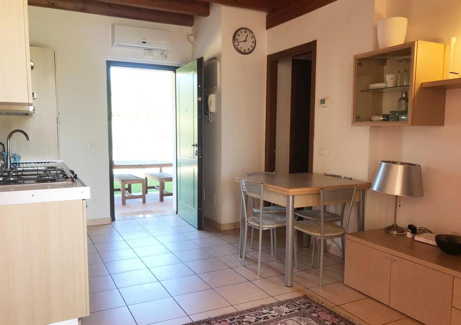 The Flowers - Apartments With Private Garden In Residence With Pool Manerba del Garda Exterior foto